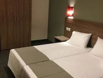 Szálloda Spinola San Ġiljan