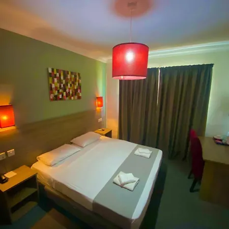Hotel Spinola 3*