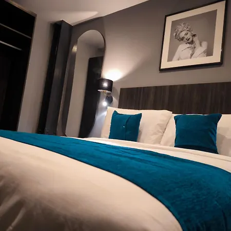 Spinola 3*
