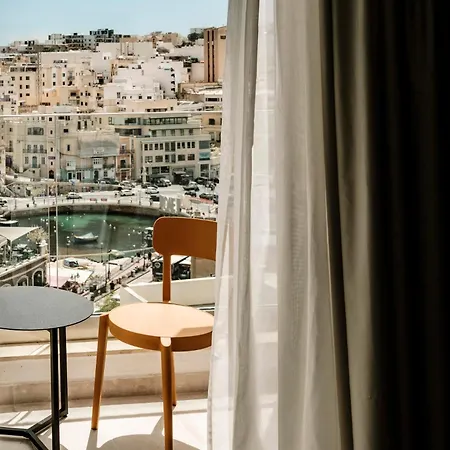 Spinola Hotel 3*