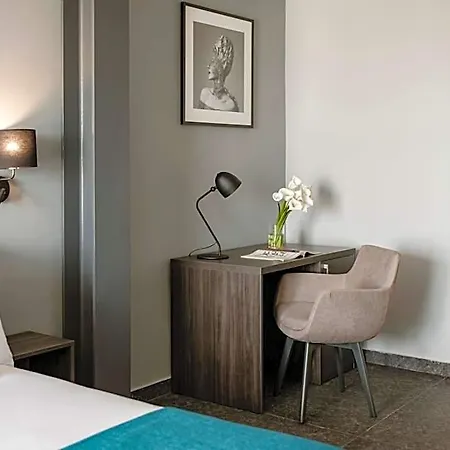 Spinola 3*