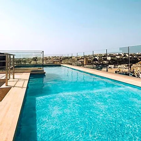 Spinola 3* St. Julian's