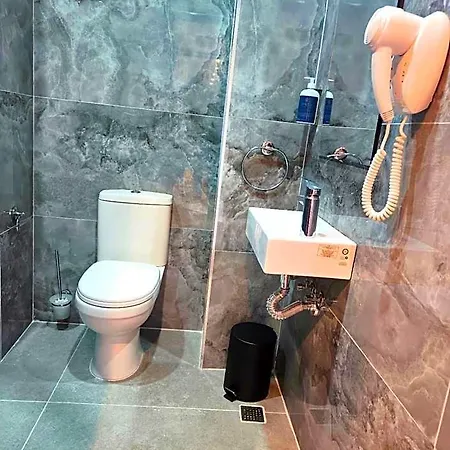 Spinola 3*